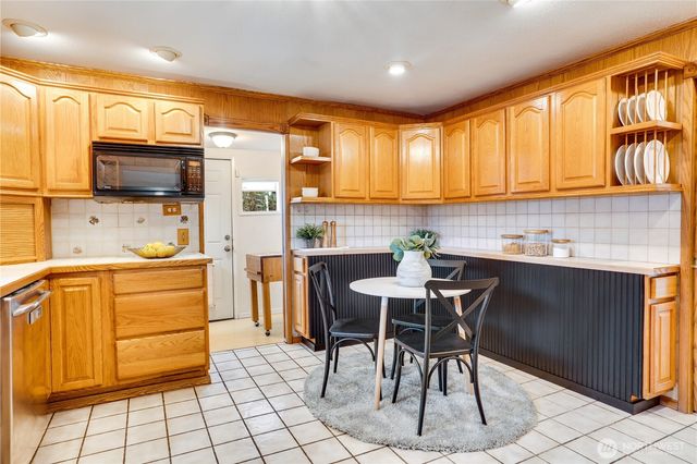 402 S 58th Street, Tacoma, WA 98408