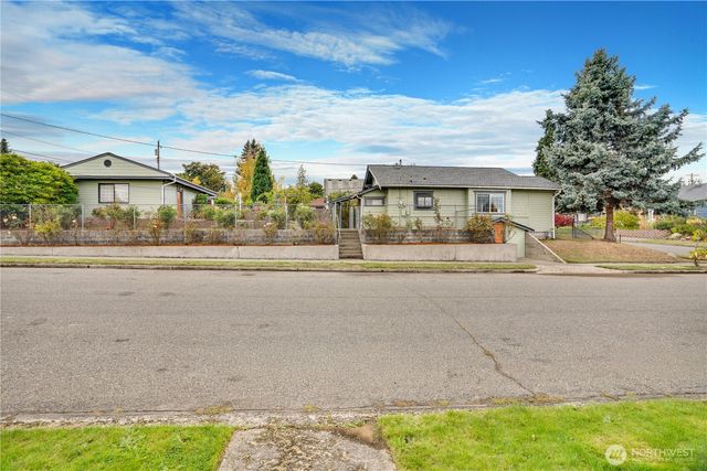 402 S 58th Street, Tacoma, WA 98408