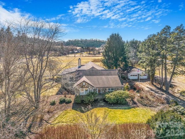 22 Mountain Spring Lane, Canton, NC 28716