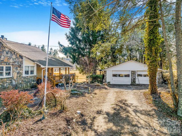 22 Mountain Spring Lane, Canton, NC 28716