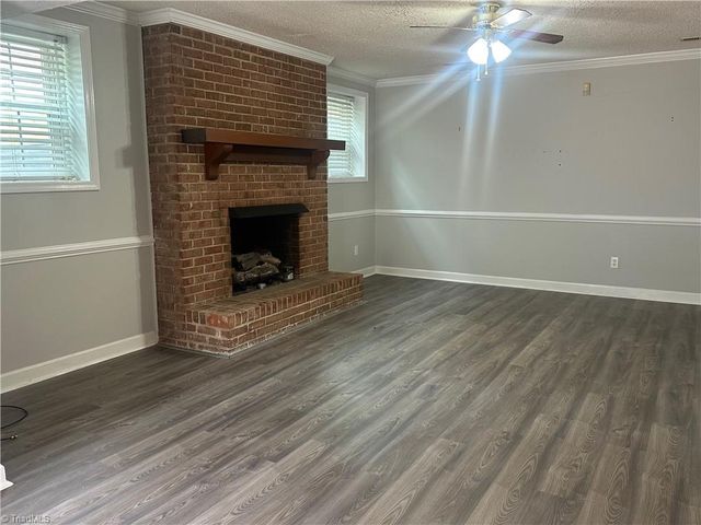 4116 Moss Brook Drive, Winston-salem, NC 27127