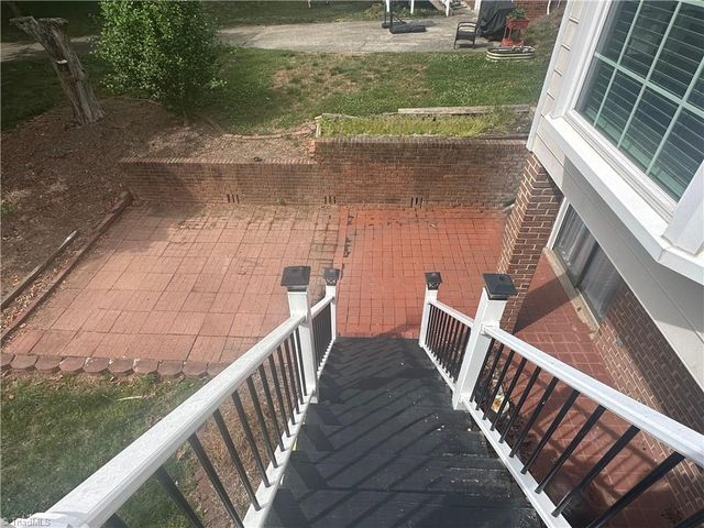4116 Moss Brook Drive, Winston-salem, NC 27127