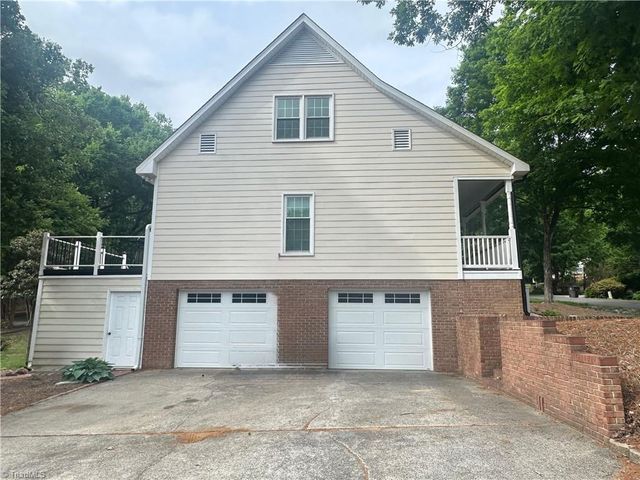 4116 Moss Brook Drive, Winston-salem, NC 27127