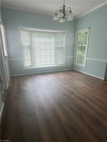 4116 Moss Brook Drive, Winston-salem, NC 27127