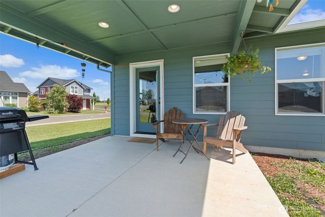 401 Cardinal Avenue, Winlock, WA 98596