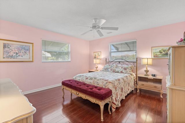 4915 NW 51st Avenue NW, Tamarac, FL 33319