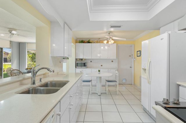 4915 NW 51st Avenue NW, Tamarac, FL 33319