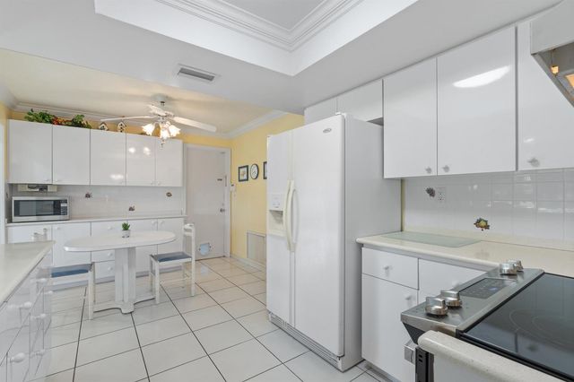 4915 NW 51st Avenue NW, Tamarac, FL 33319