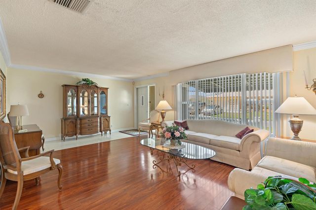4915 NW 51st Avenue NW, Tamarac, FL 33319