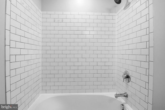 1232 N GAY ST, Baltimore, MD 21213