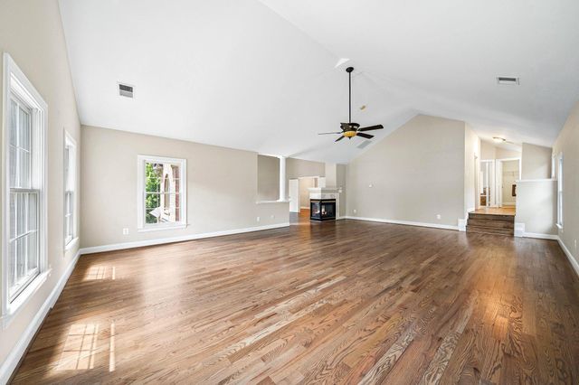 15280 RIDING CLUB DR, Haymarket, VA 20169