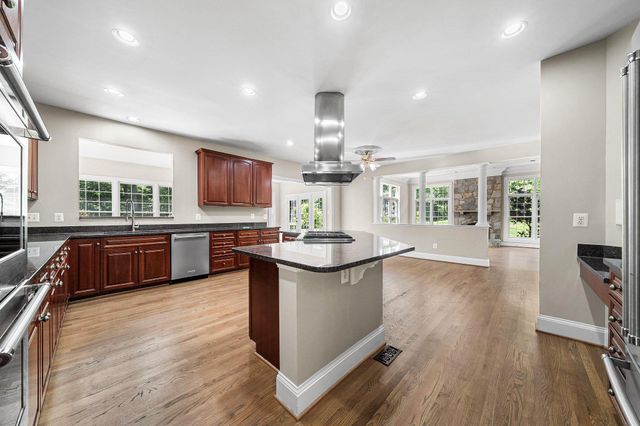 15280 RIDING CLUB DR, Haymarket, VA 20169
