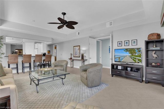 6413 Legacy CIR 1602, Naples, FL 34113