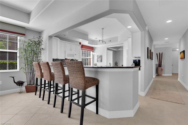 6413 Legacy CIR 1602, Naples, FL 34113