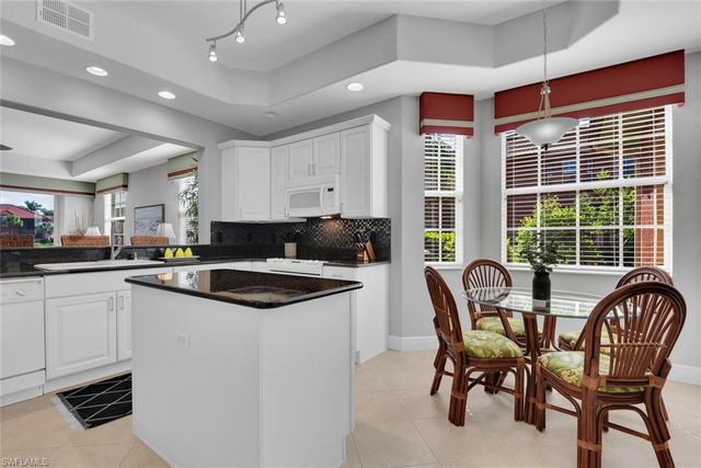 6413 Legacy CIR 1602, Naples, FL 34113