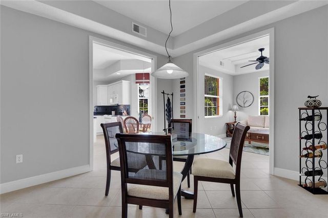 6413 Legacy CIR 1602, Naples, FL 34113