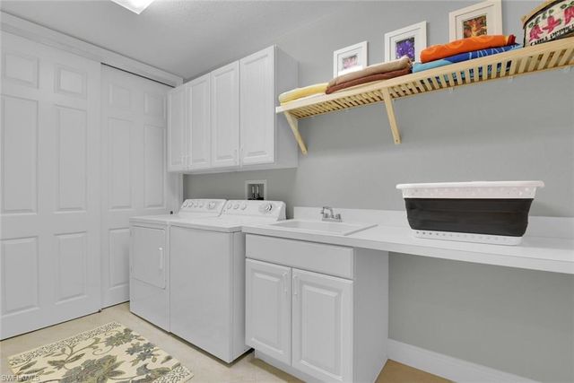 6413 Legacy CIR 1602, Naples, FL 34113