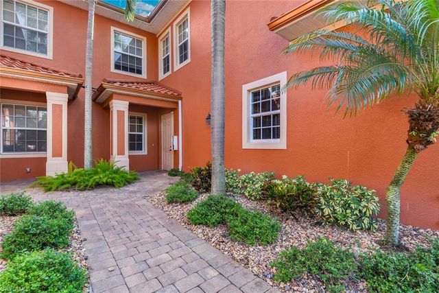 6413 Legacy CIR 1602, Naples, FL 34113