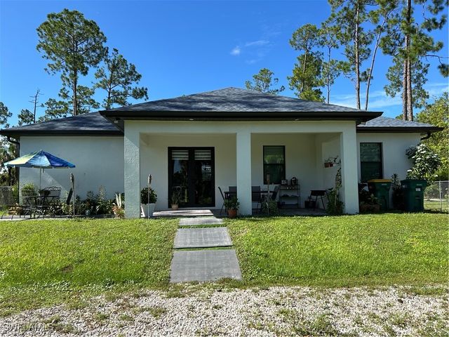 3743 16th AVE SE, Naples, FL 34117