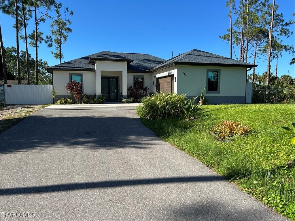 3743 16th AVE SE, Naples, FL 34117