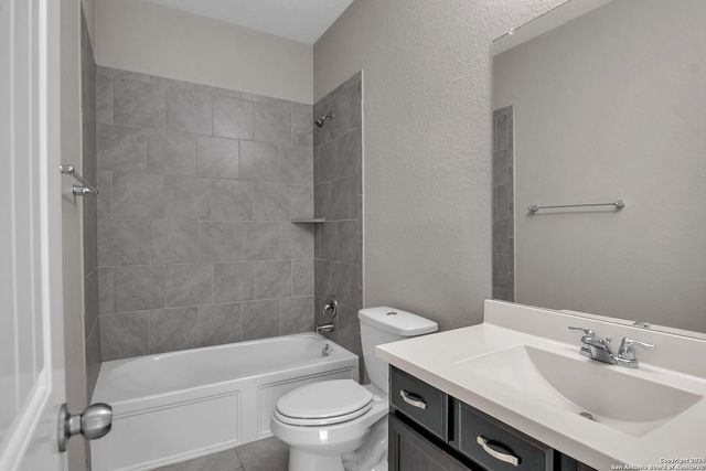 10423 Monicas Creek, Schertz, TX 78154