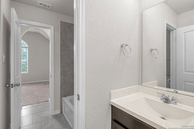10423 Monicas Creek, Schertz, TX 78154