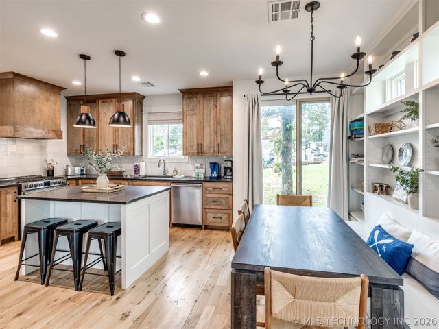 45 Ramble Along Road, Carlton Landing, OK 74432