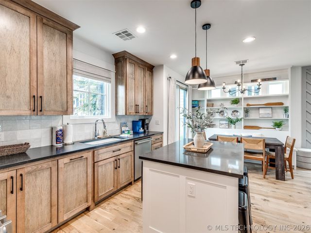 45 Ramble Along Road, Carlton Landing, OK 74432