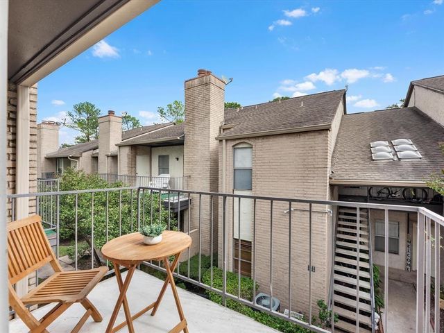 2021 Spenwick Drive 811, Houston, TX 77055