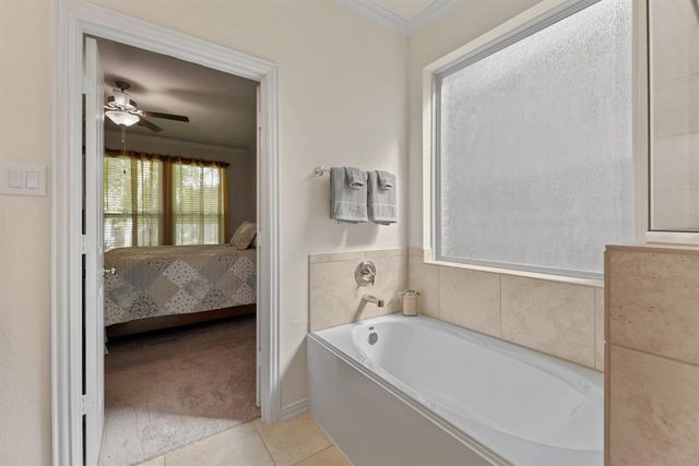 315 Cadela Drive, Montgomery, TX 77316