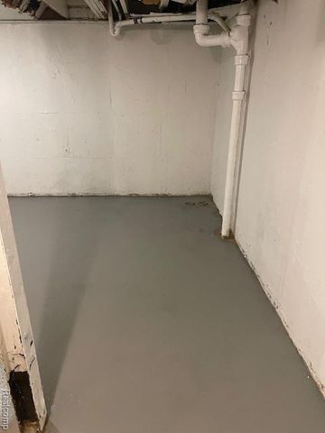 15720 Southfield Road, Detroit, MI 48223