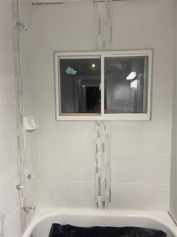 15720 Southfield Road, Detroit, MI 48223