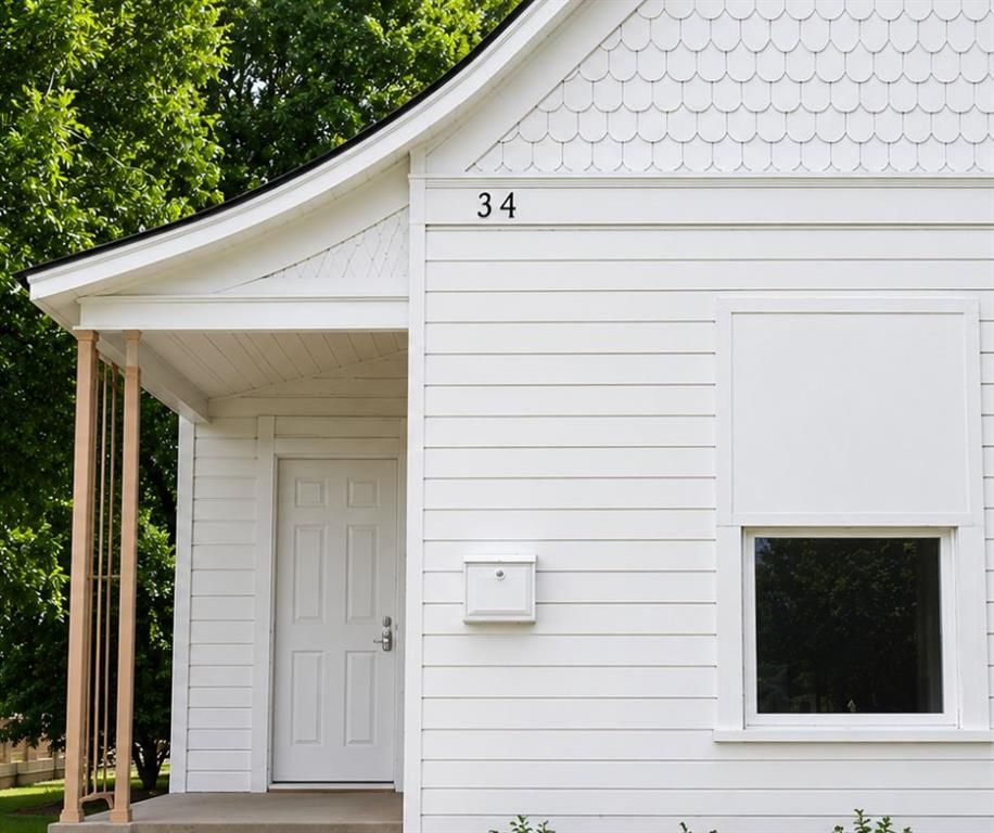 Image 1 of property listing at 301 N 1st Street, Guthrie, OK 73044