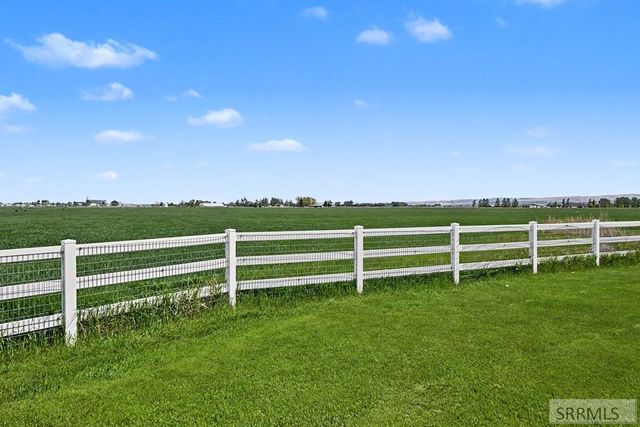 2868 W 97th S, Idaho Falls, ID 83402