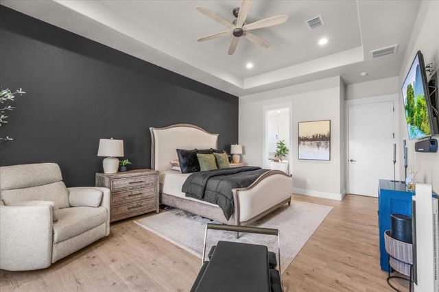 1059 Sweeney Way, Weatherford, TX 76087