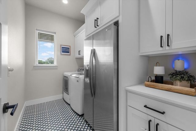 1059 Sweeney Way, Weatherford, TX 76087