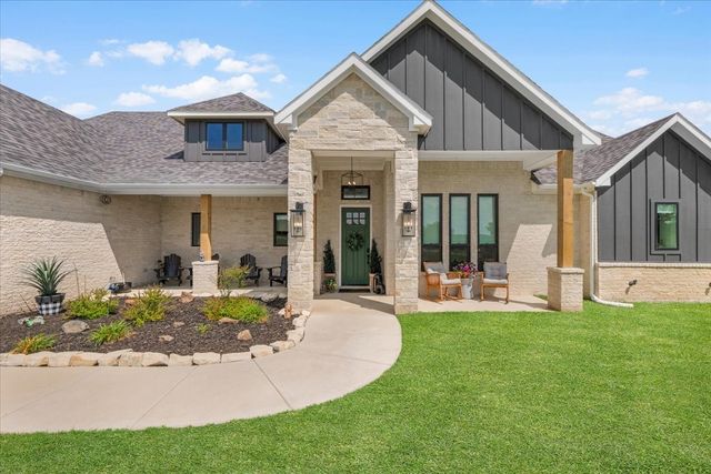 1059 Sweeney Way, Weatherford, TX 76087