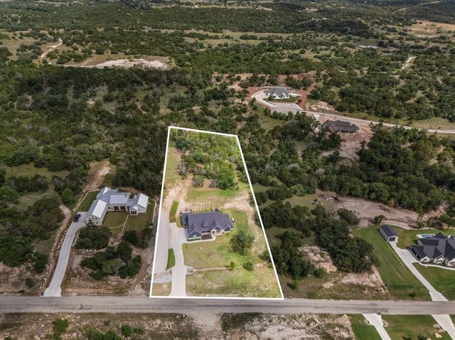 1059 Sweeney Way, Weatherford, TX 76087