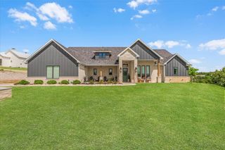 1059 Sweeney Way, Weatherford, TX 76087