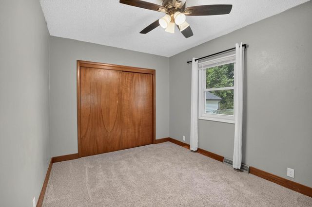 1219 Hammond Avenue, Waterloo, IA 50702