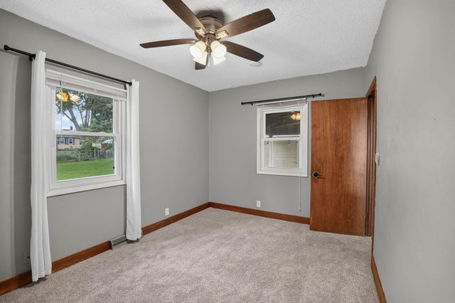 1219 Hammond Avenue, Waterloo, IA 50702
