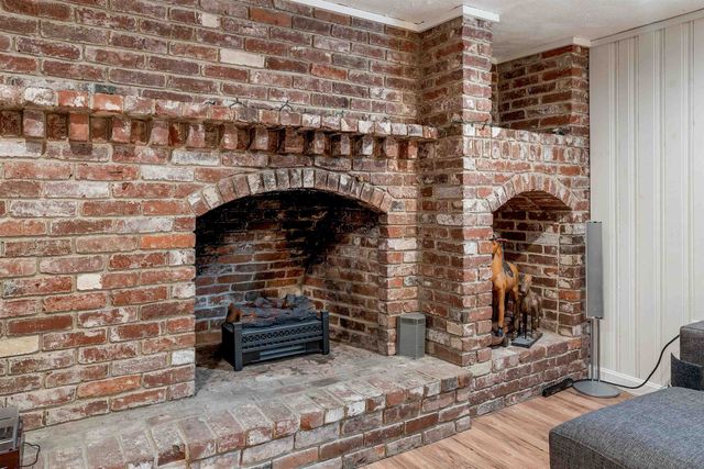 14 Squamscott Road, Stratham, NH 03885