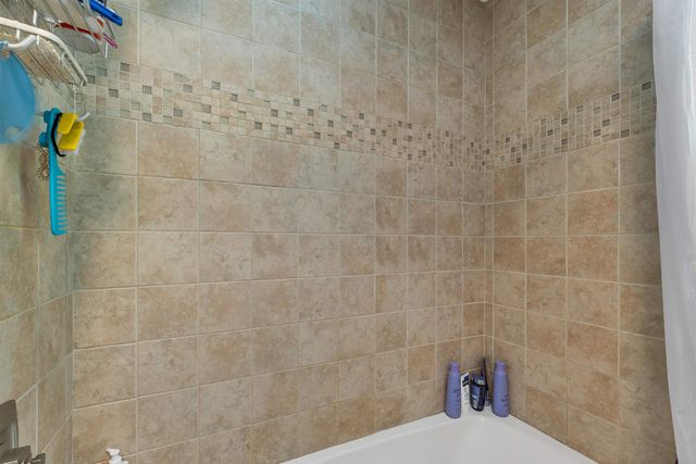 14 Squamscott Road, Stratham, NH 03885