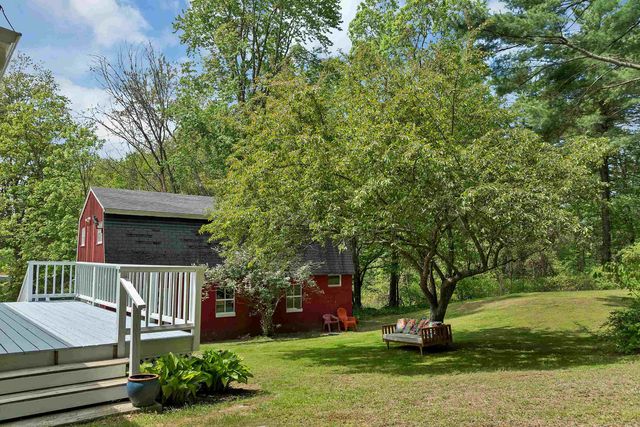 14 Squamscott Road, Stratham, NH 03885