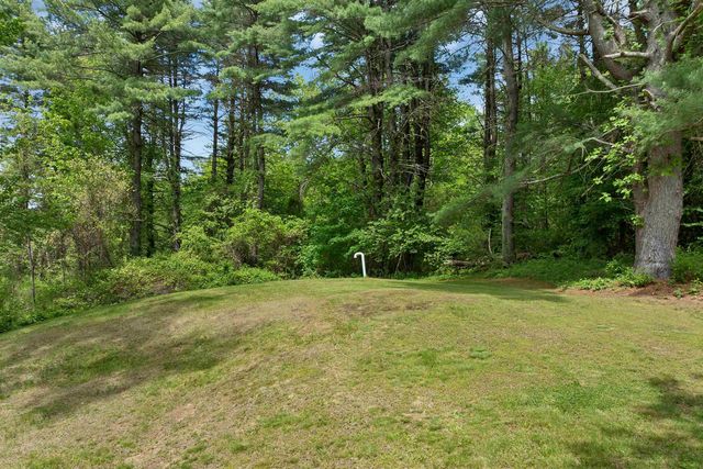 14 Squamscott Road, Stratham, NH 03885