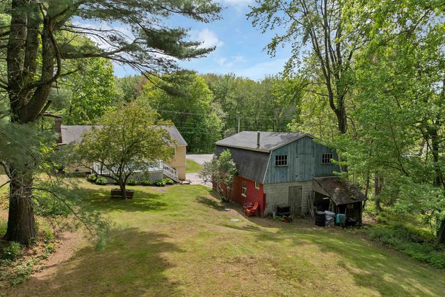 14 Squamscott Road, Stratham, NH 03885