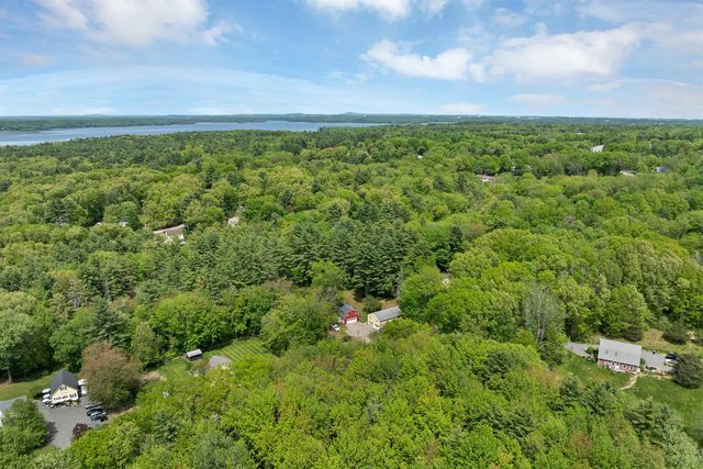 14 Squamscott Road, Stratham, NH 03885