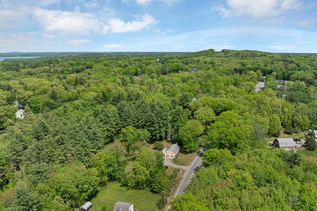 14 Squamscott Road, Stratham, NH 03885