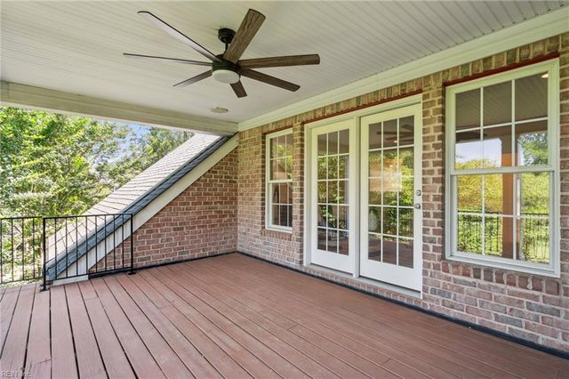 6109 Walkers Ferry LN, Suffolk, VA 23435