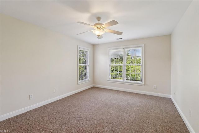 6109 Walkers Ferry LN, Suffolk, VA 23435